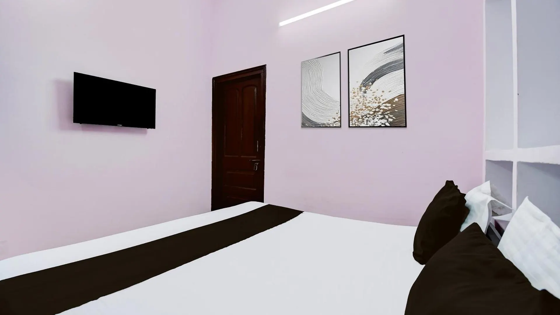 Hotel O Shivay Residency Varanasi
