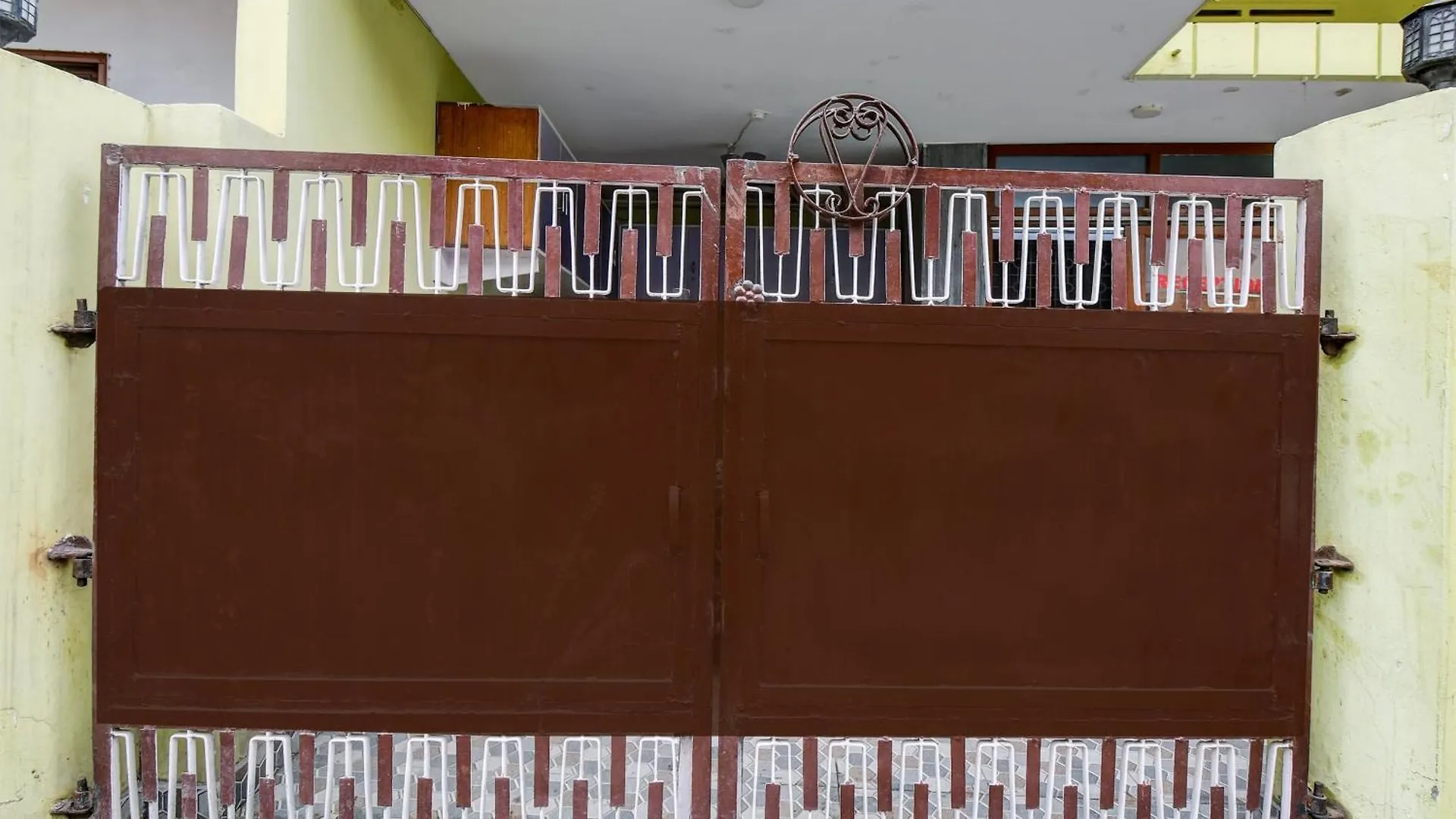 Hotel O Shivay Residency Varanasi