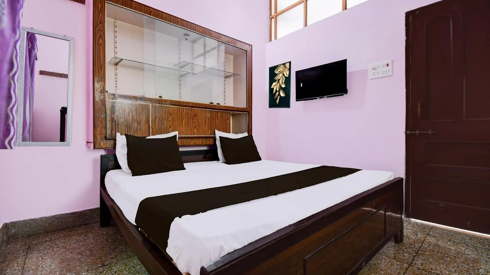 Hotel O Shivay Residency Varanasi